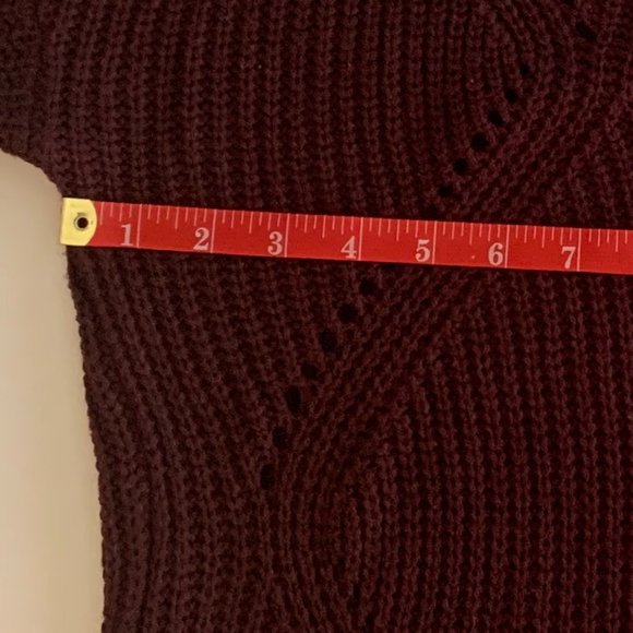 EUC Women's Charlotte Russe Sweater/Drop Shoulder Size Small Burgundy - Picture 8 of 13